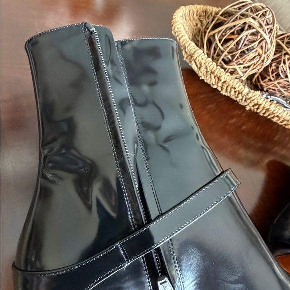 Saint Laurent Black Patent  Lee Pointed Toe Ankle Boots Accents NWT - Picture 8 of 16